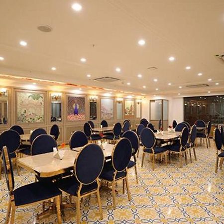 Fabhotel Prime Hampton By Ic'S Noida Eksteriør billede