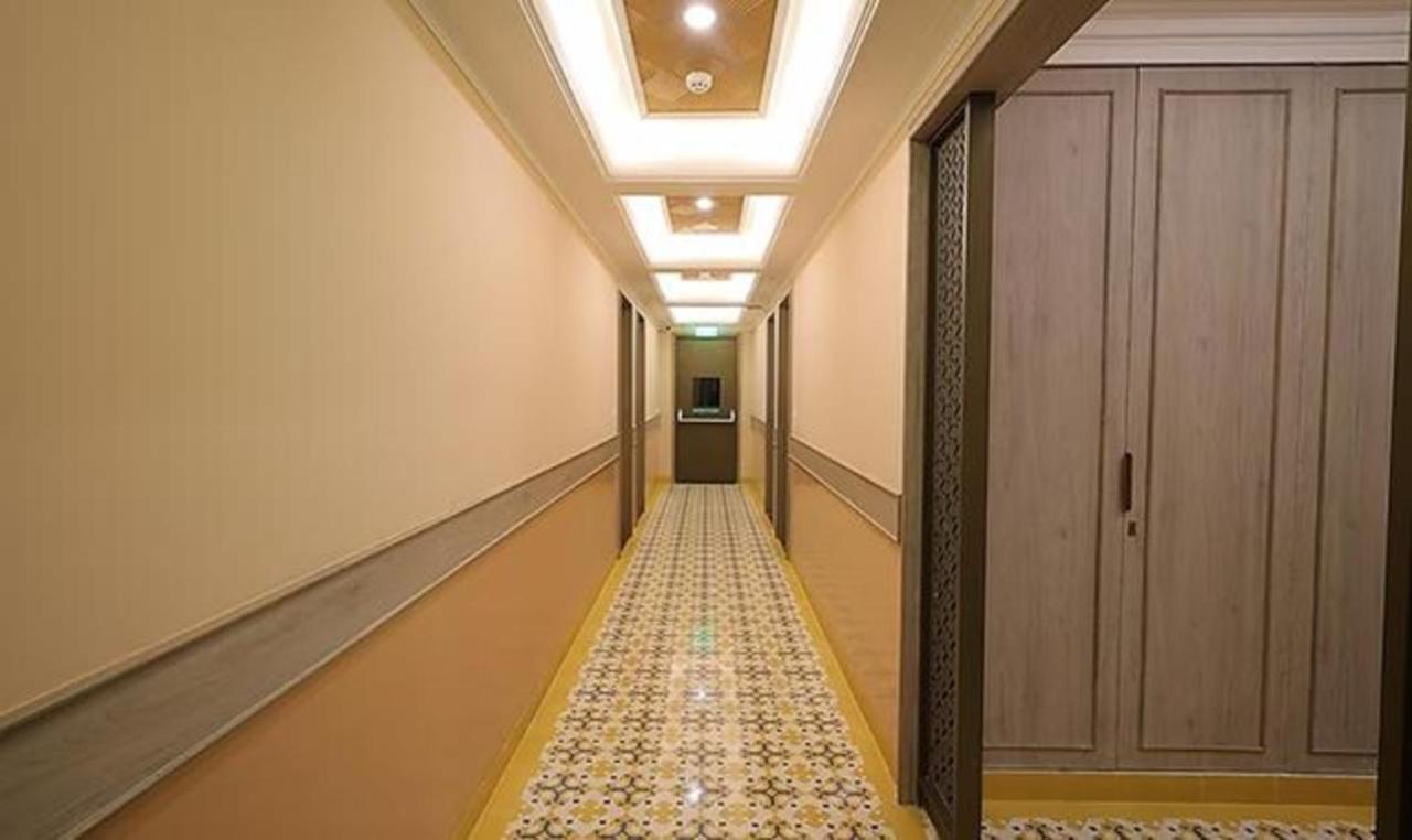 Fabhotel Prime Hampton By Ic'S Noida Eksteriør billede