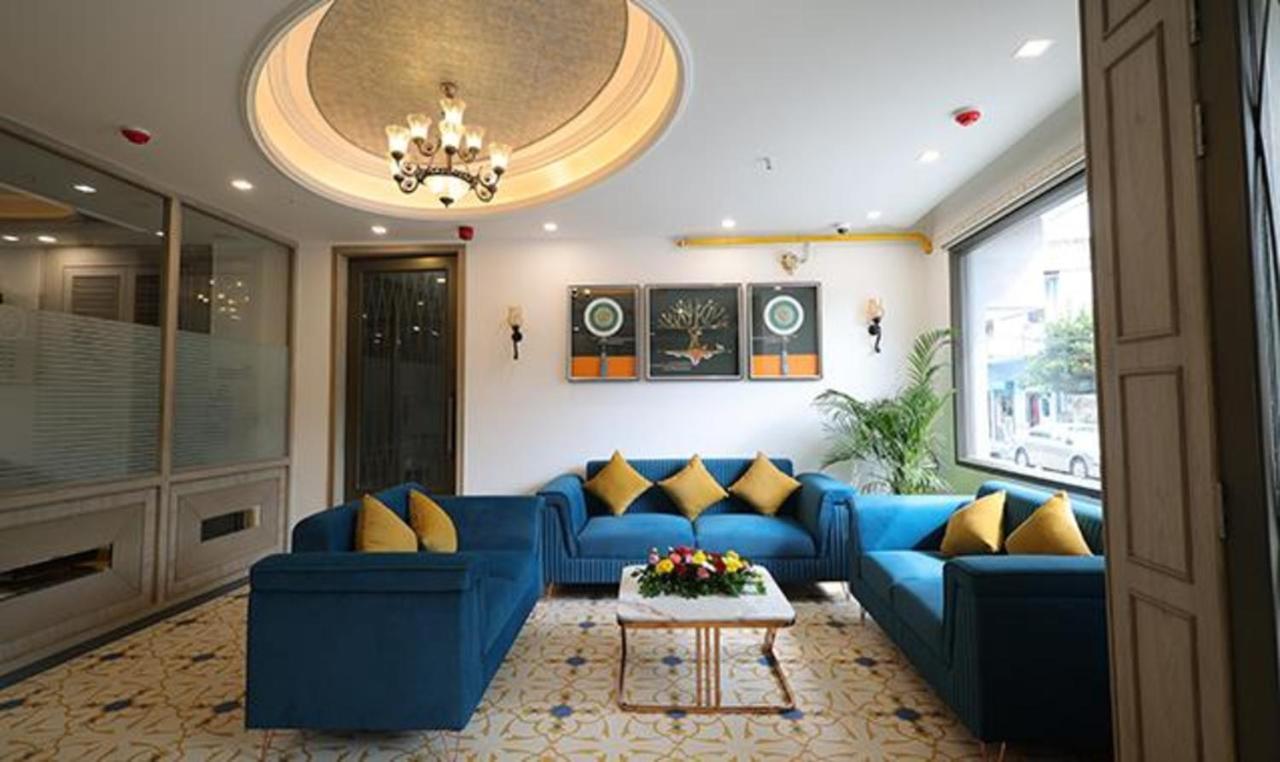 Fabhotel Prime Hampton By Ic'S Noida Eksteriør billede