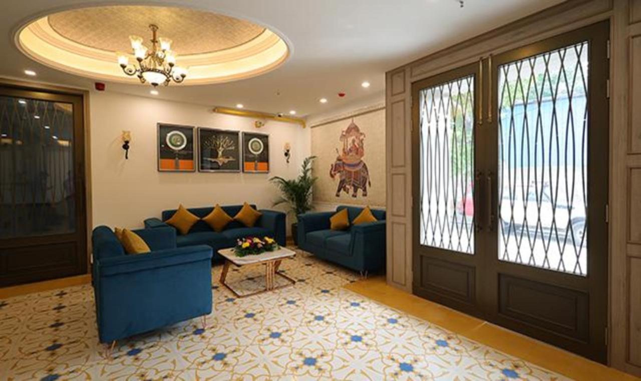 Fabhotel Prime Hampton By Ic'S Noida Eksteriør billede